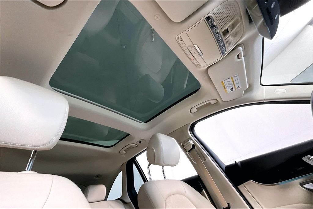 2022 Mercedes-Benz GLC GLC 300