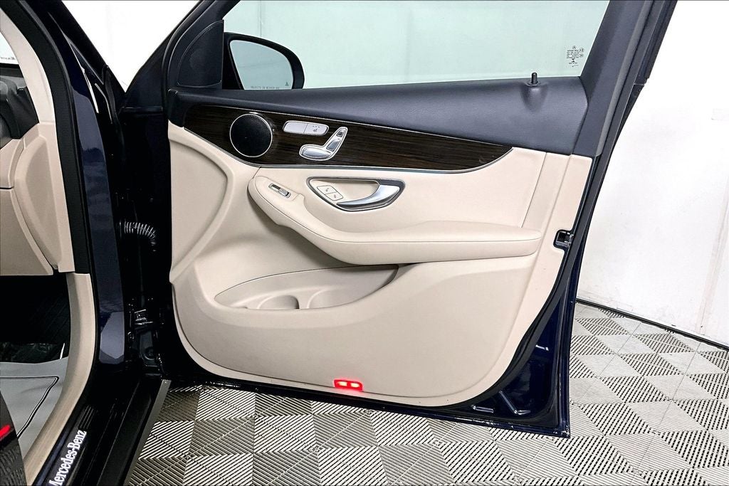 2022 Mercedes-Benz GLC GLC 300