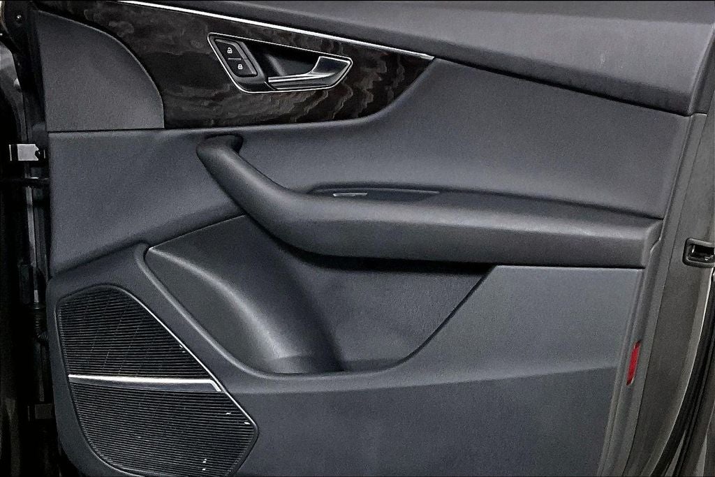 2021 Audi Q7 55 Premium Plus quattro