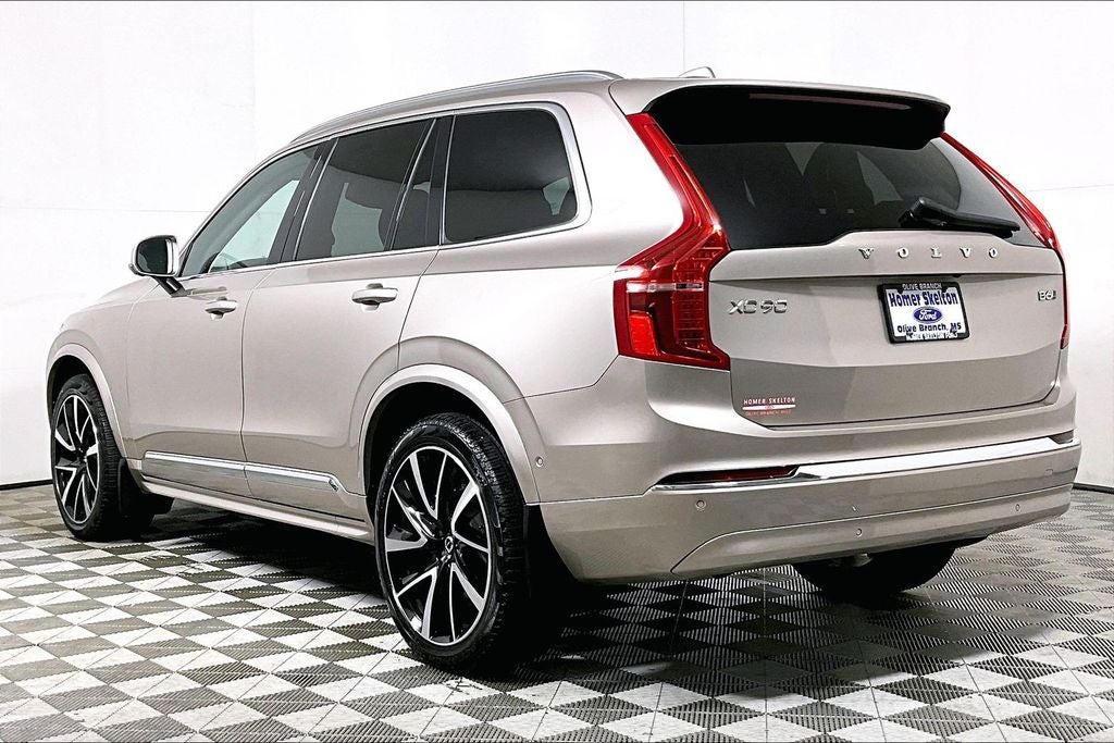 2024 Volvo XC90 B6 Plus Bright Theme