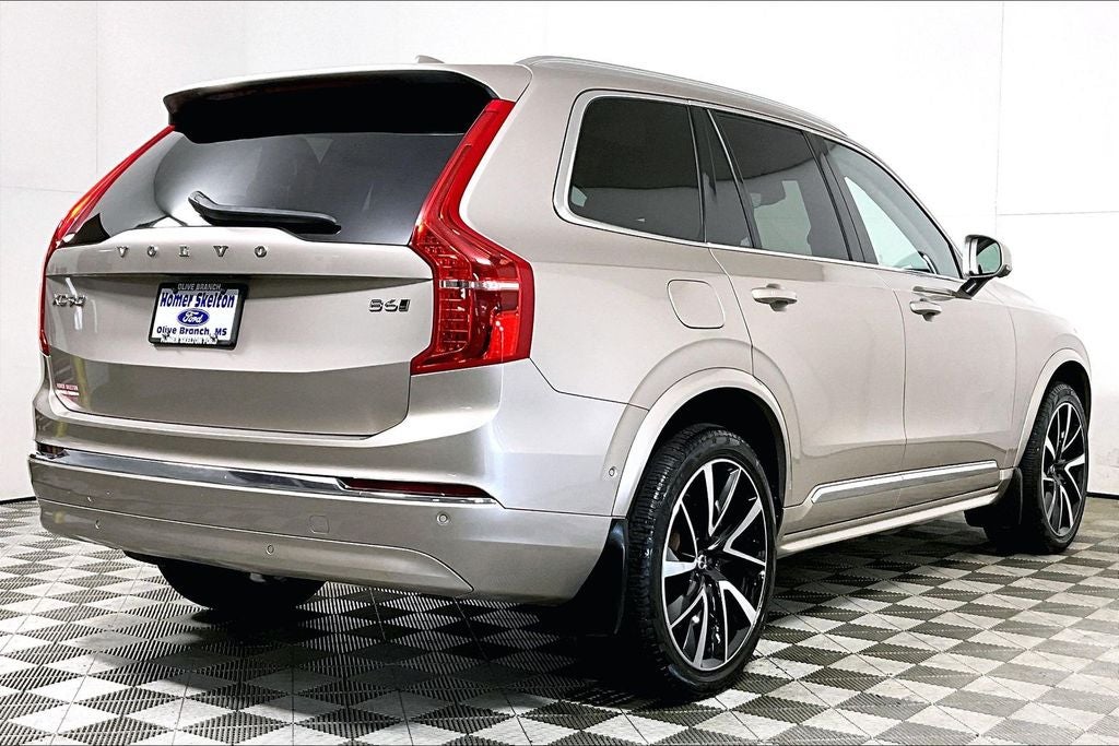2024 Volvo XC90 B6 Plus Bright Theme