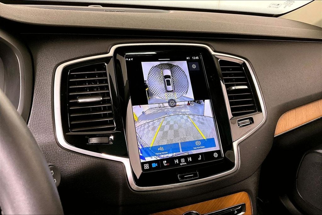 2024 Volvo XC90 B6 Plus Bright Theme