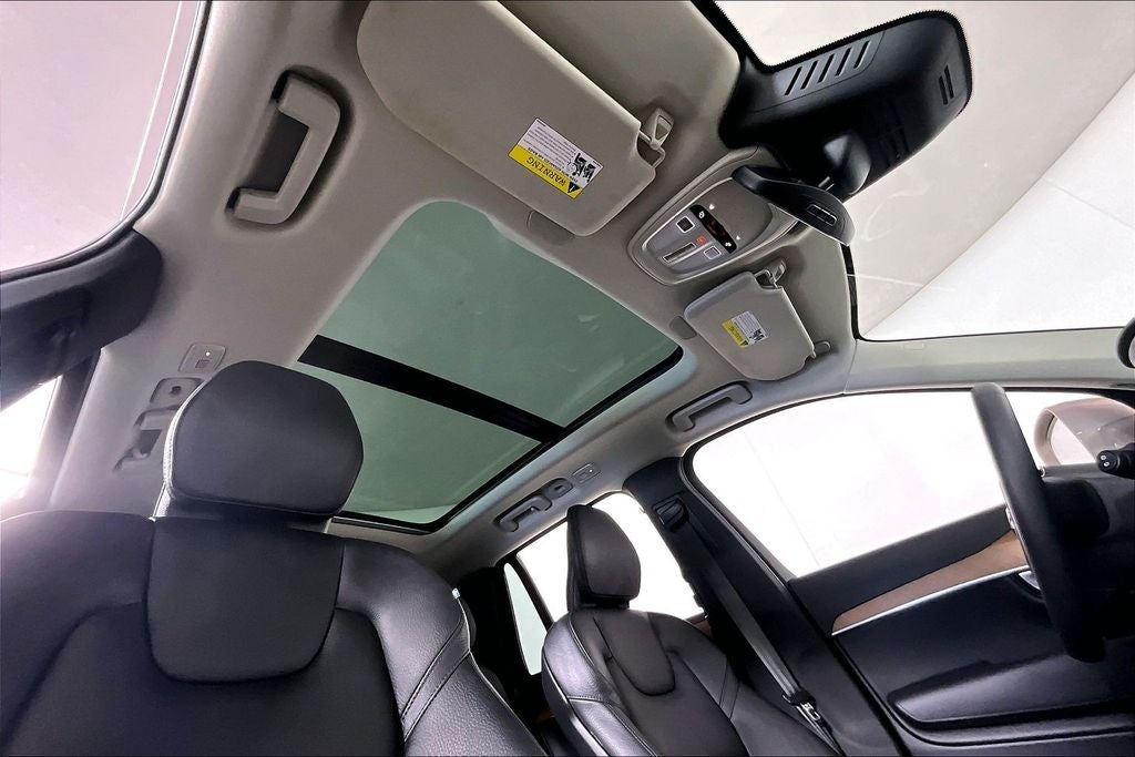 2024 Volvo XC90 B6 Plus Bright Theme