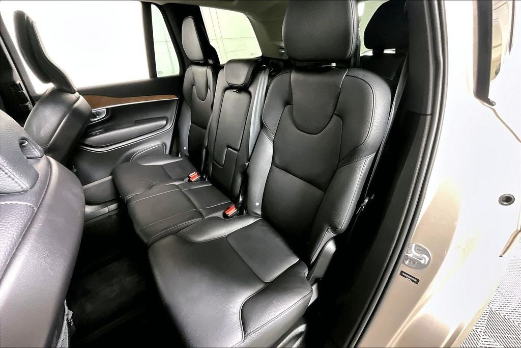 2024 Volvo XC90 B6 Plus Bright Theme