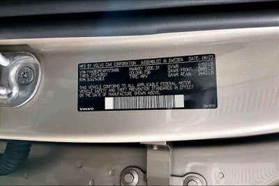 2024 Volvo XC90 B6 Plus Bright Theme