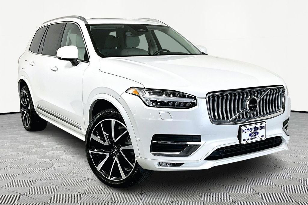2024 Volvo XC90 B6 Plus Bright Theme