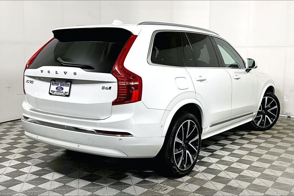 2024 Volvo XC90 B6 Plus Bright Theme