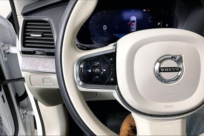 2024 Volvo XC90 B6 Plus Bright Theme