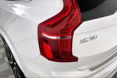 2024 Volvo XC90 B6 Plus Bright Theme
