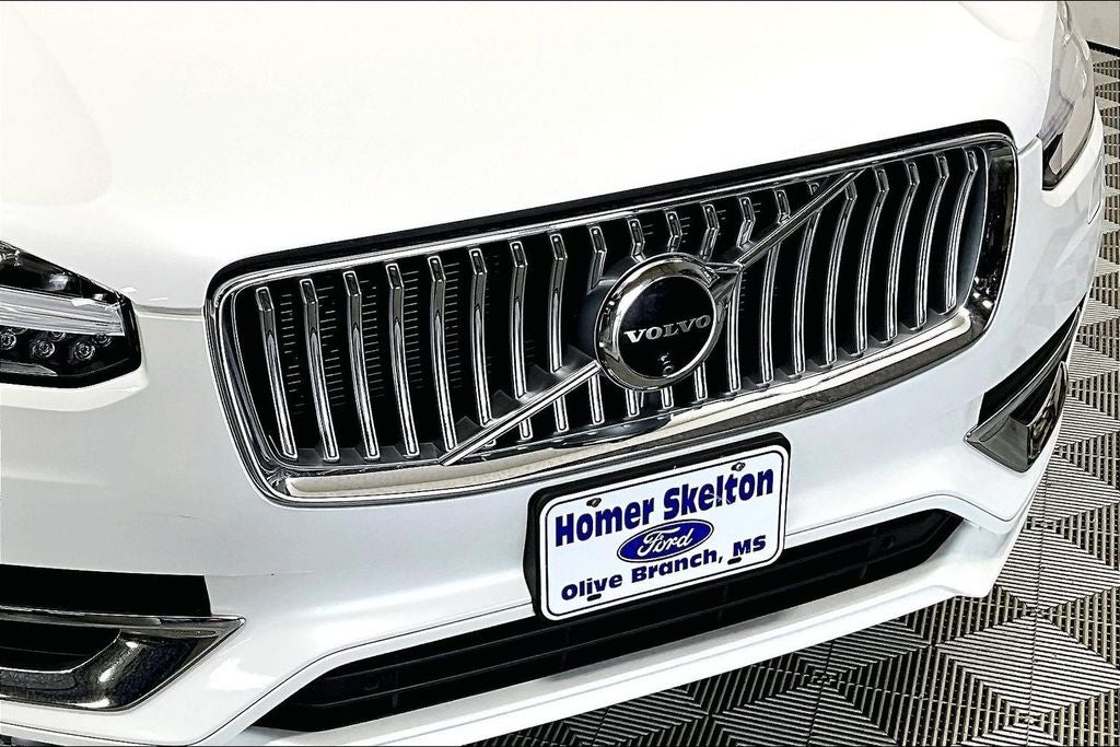 2024 Volvo XC90 B6 Plus Bright Theme