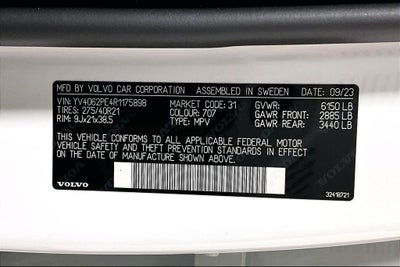 2024 Volvo XC90 B6 Plus Bright Theme