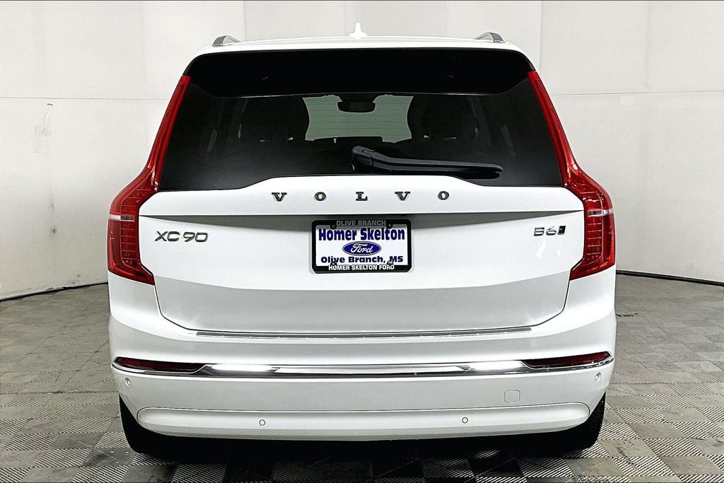 2024 Volvo XC90 B6 Plus Bright Theme