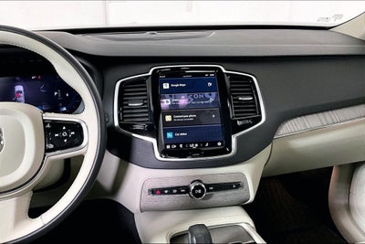 2024 Volvo XC90 B6 Plus Bright Theme