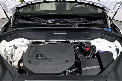 2024 Volvo XC90 B6 Plus Bright Theme