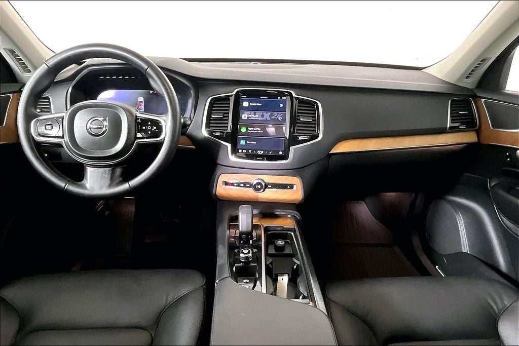 2024 Volvo XC90 B6 Plus Bright Theme