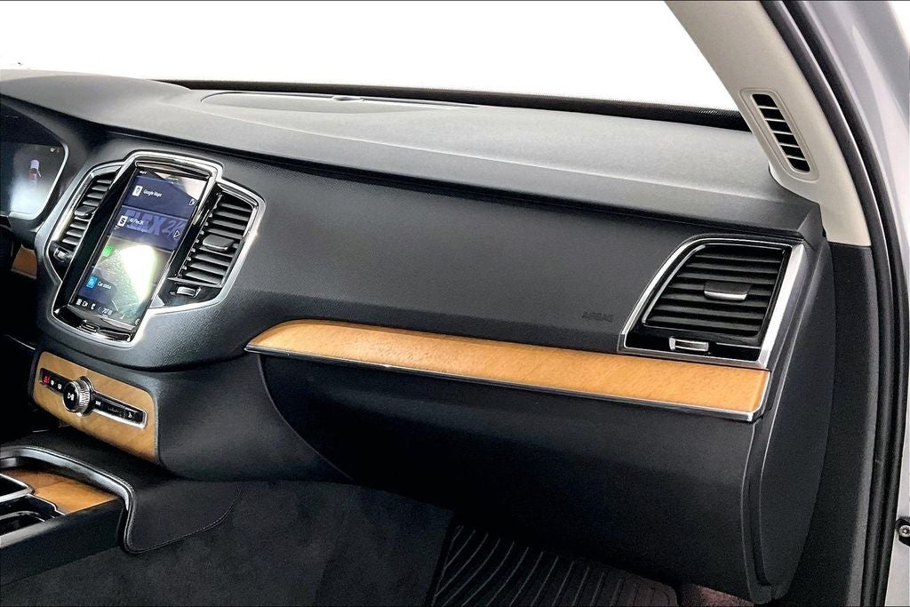 2024 Volvo XC90 B6 Plus Bright Theme