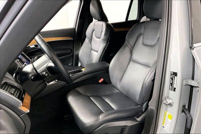 2024 Volvo XC90 B6 Plus Bright Theme