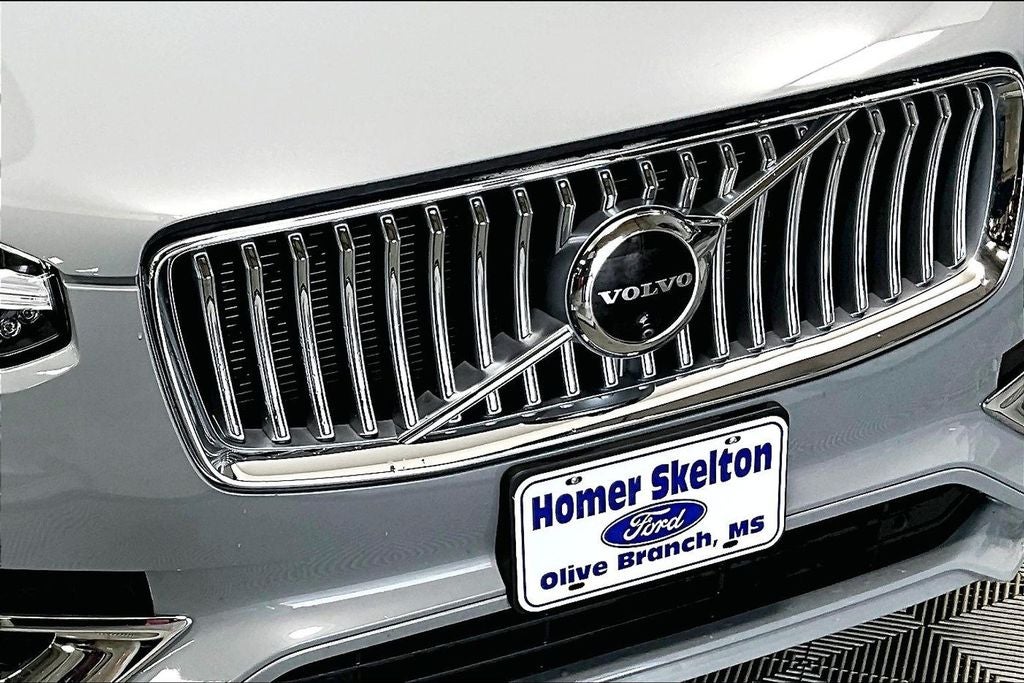 2024 Volvo XC90 B6 Plus Bright Theme