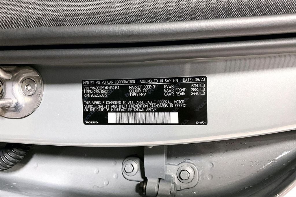 2024 Volvo XC90 B6 Plus Bright Theme