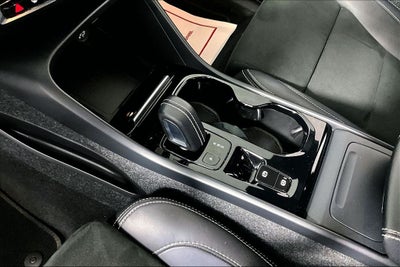 2022 Volvo XC40 R-Design