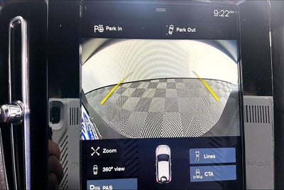 2022 Volvo XC40 R-Design