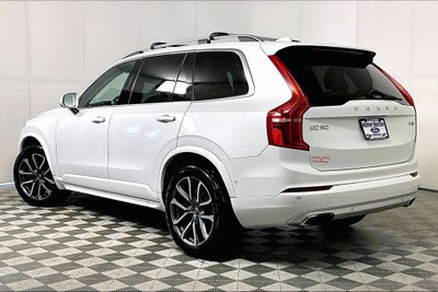 2017 Volvo XC90 T6 Momentum