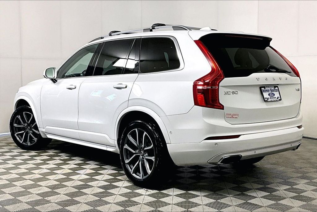 2017 Volvo XC90 T6 Momentum