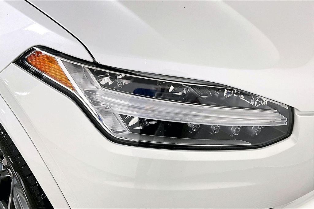 2017 Volvo XC90 T6 Momentum