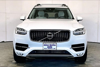 2017 Volvo XC90 T6 Momentum