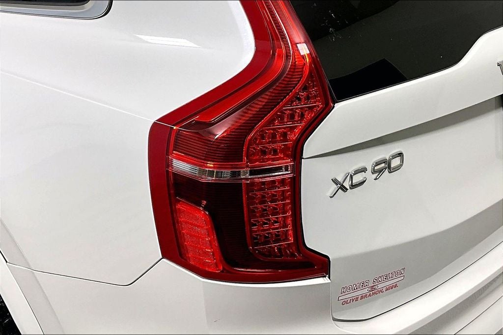 2017 Volvo XC90 T6 Momentum
