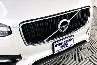 2017 Volvo XC90 T6 Momentum