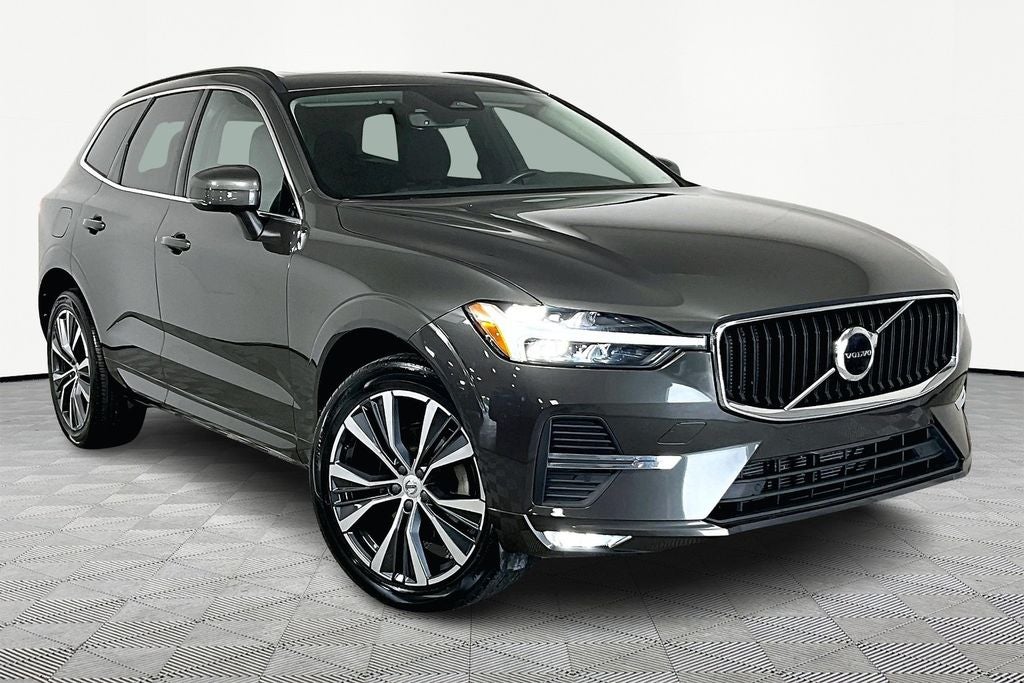 2022 Volvo XC60 B5 Momentum