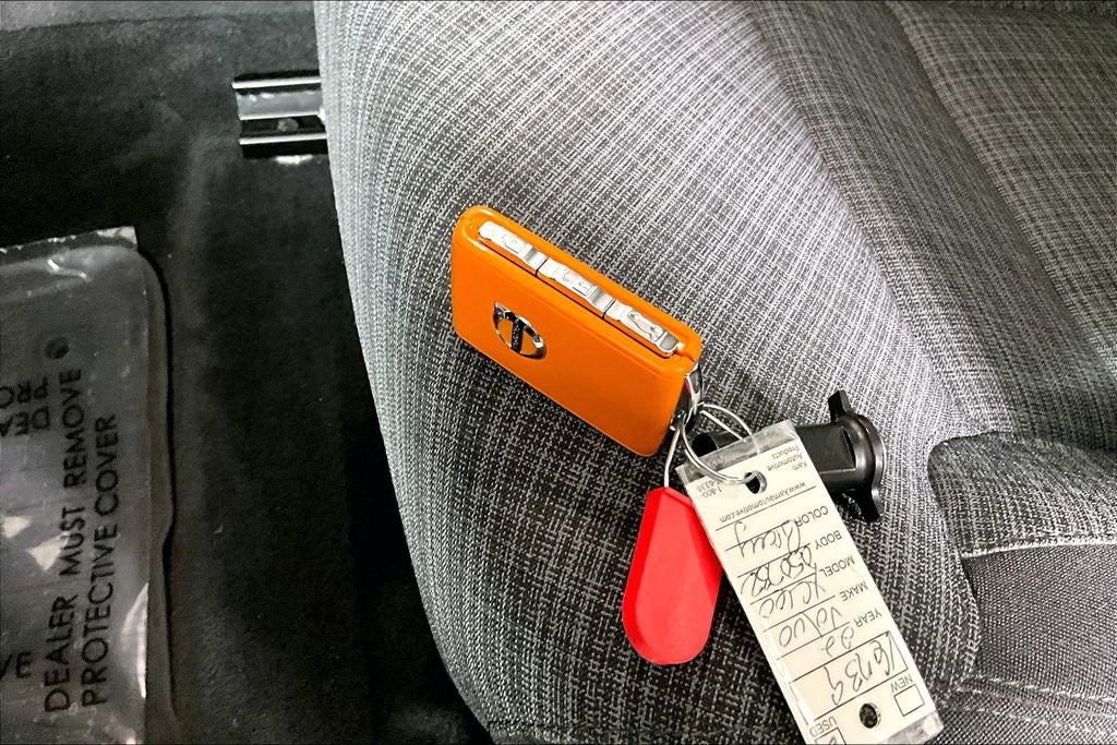 2022 Volvo XC60 B5 Momentum