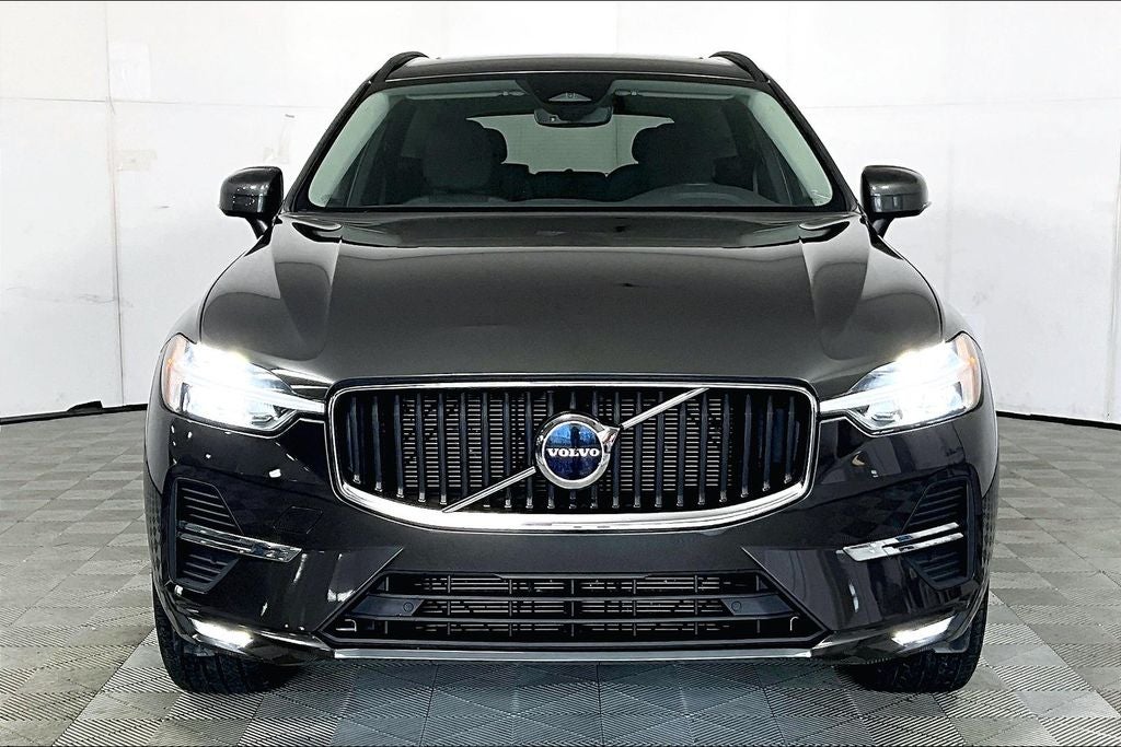 2022 Volvo XC60 B5 Momentum