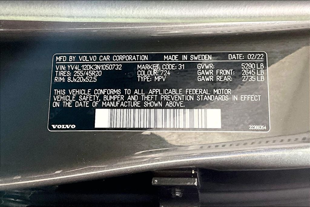 2022 Volvo XC60 B5 Momentum