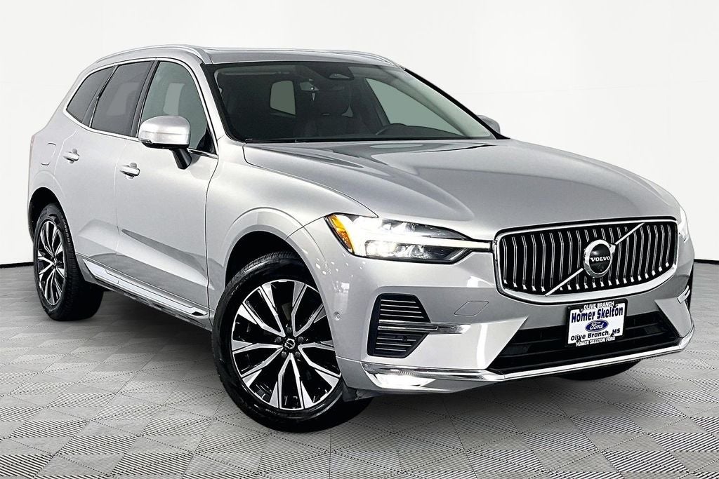 2023 Volvo XC60 B5 Plus Bright Theme