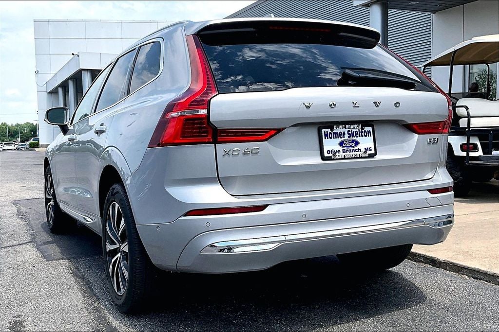 2023 Volvo XC60 B5 Plus Bright Theme