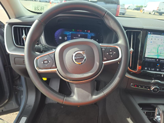 2024 Volvo XC60 B5 Core