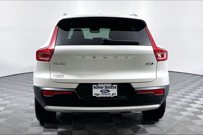 2023 Volvo XC40 B5 Plus Bright Theme