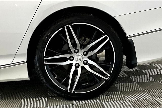 2022 Honda Accord Touring