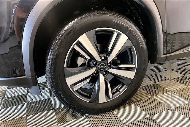 2024 Nissan Rogue SL