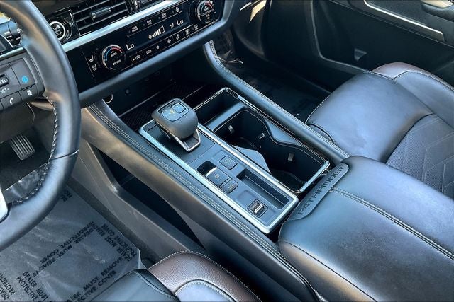 2024 Nissan Pathfinder Platinum