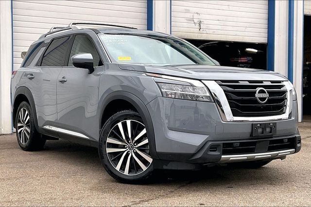2024 Nissan Pathfinder Platinum