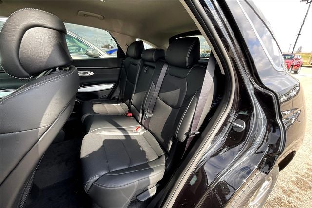 2025 Genesis GV70 2.5T