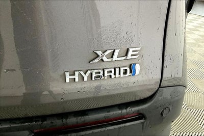 2021 Toyota Sienna XLE 8 Passenger