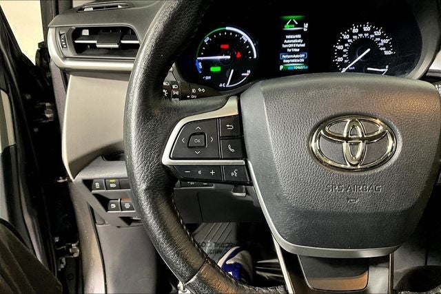 2021 Toyota Sienna XLE 8 Passenger