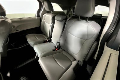 2021 Toyota Sienna XLE 8 Passenger