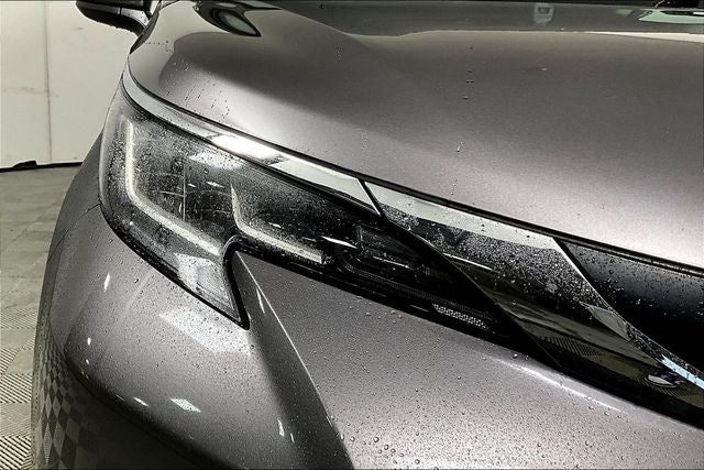 2021 Toyota Sienna XLE 8 Passenger