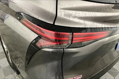 2021 Toyota Sienna XLE 8 Passenger