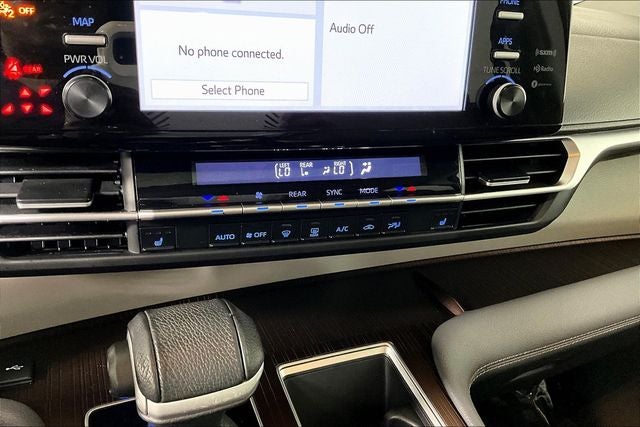 2021 Toyota Sienna XLE 8 Passenger